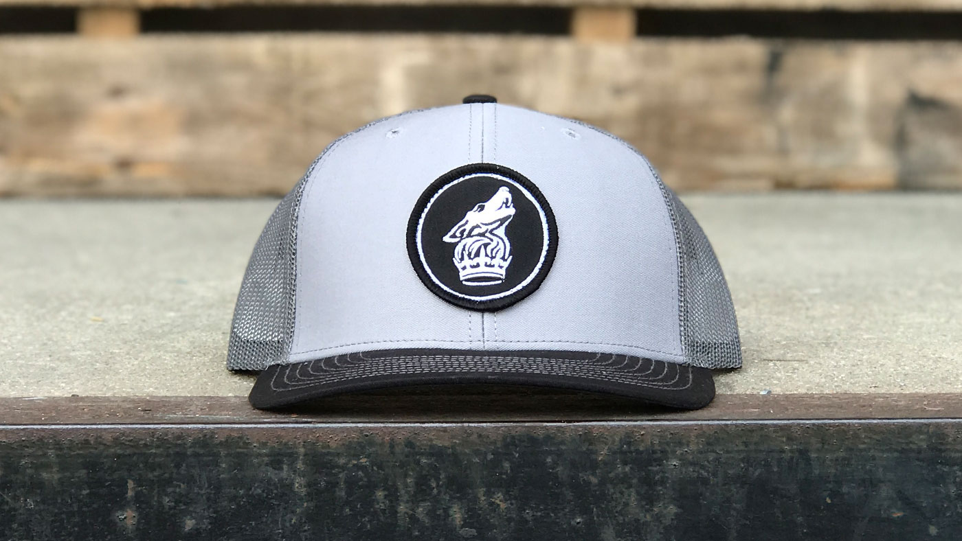 monochrome Richardson 112 with wolf emblem patch